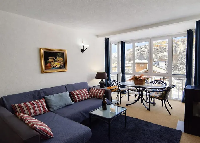 Sanbet Urban Alhambra アパート シエラネバダ