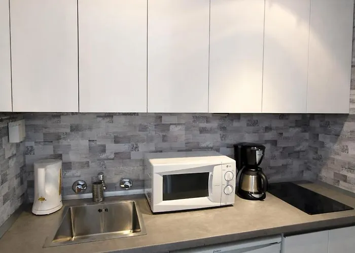 Sanbet Urban Alhambra アパート